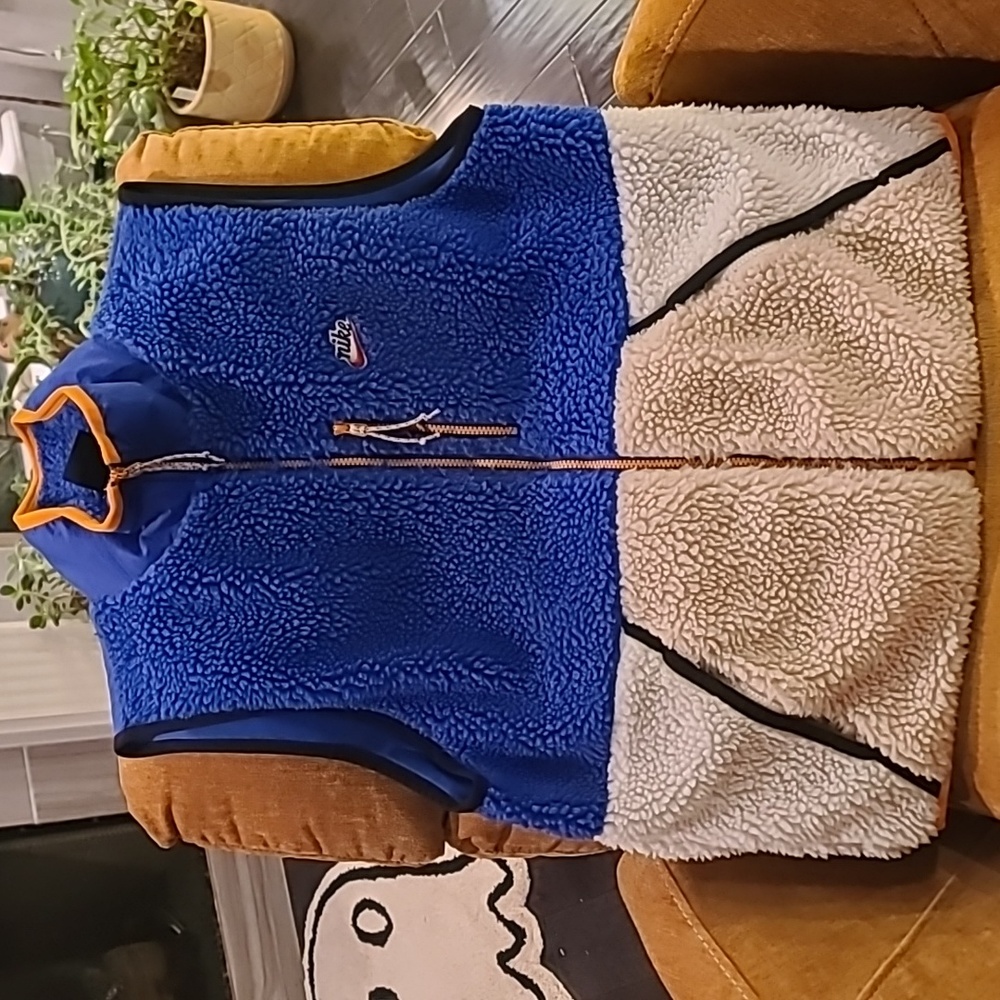 Men's NSW Sherpa vest